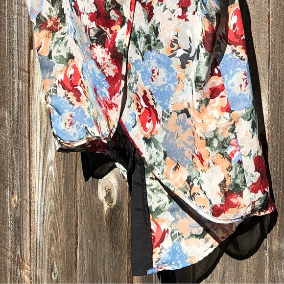 Mauve floral sleeveless top size large - Picture 7 of 16